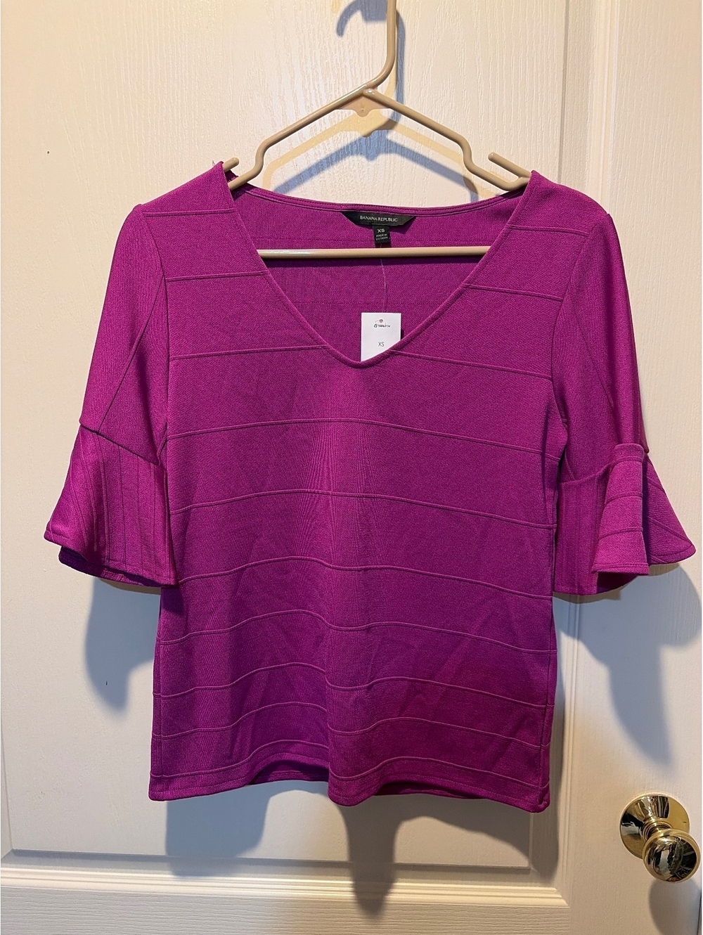 Banana Republic Purple Ruffle Sleeve V-Neck Top XS